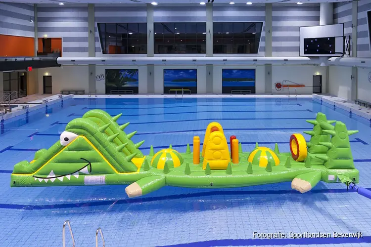 Waterpret met de krokodil stormbaan!