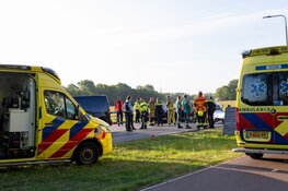 Zwaargewonde bij frontale botsing op Rijksweg in Velsen-Zuid