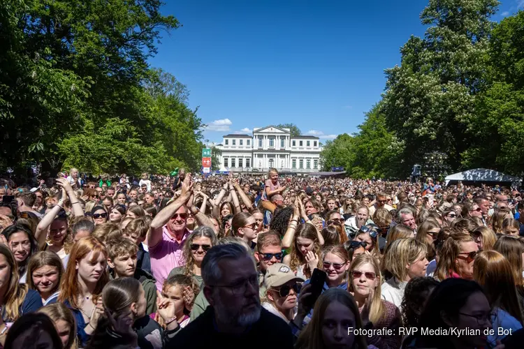 Aanhoudingen na berovingen op Bevrijdingspop, politie doet getuigenoproep