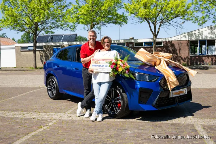 Ruth uit Castricum wint BMW naar keuze bij de Postcode Loterij