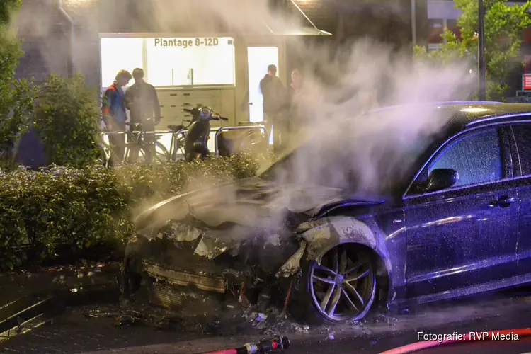 Auto door brand verwoest in Beverwijk