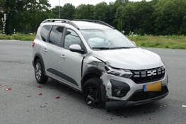 Veel schade bij ongeval in Velsen-Noord