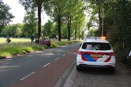 Automobilist verliest macht over het stuur en rijdt tegen boom aan in Heemstede