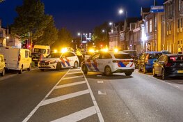 Taxichauffeur rijdt tegen geparkeerde Porsche in Haarlem