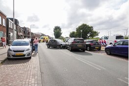 Automobiliste richt ravage aan in IJmuiden