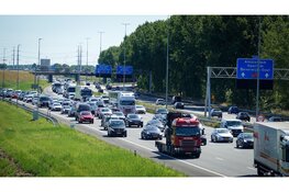 Schade en verkeersoverlast na ongeval A9 Beverwijk
