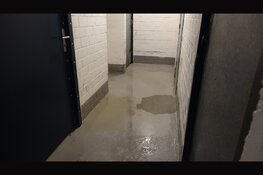 Lekkende wasmachine zorgt voor flinke schade in flat Heemskerk