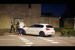 Motoragent in botsing met automobilist op kruising Beverwijk
