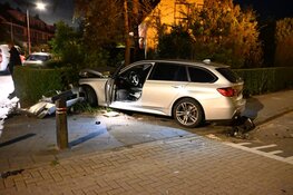 Twee gewonden en flinke schade bij aanrijding tussen twee voertuigen in Castricum