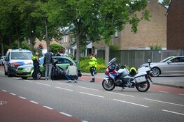 Harley komt in botsing met personenauto