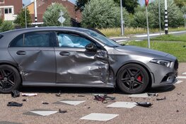 Motorrijder ernstig gewond na aanrijding met auto