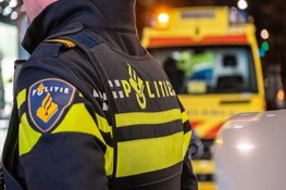 Twee gewonden bij steekincident op station Haarlem, politie zoekt verdachten