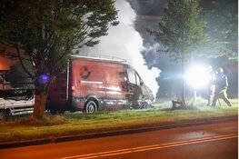 Bestelbus door brand verwoest in Heemskerk