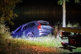 Automobilist belandt in sloot in Beverwijk
