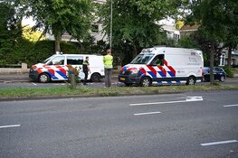 Fietser zwaargewond bij ongeval, andere fietser aangehouden politie doet onderzoek in Haarlem