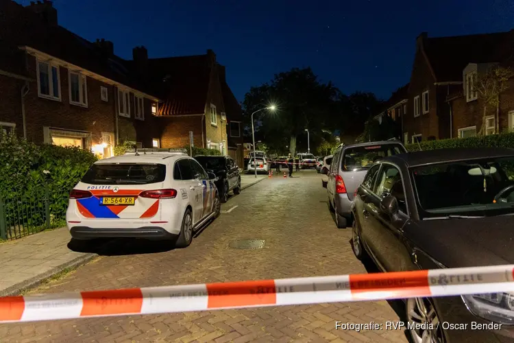 Politie schiet hond dood na aanval op agent in Haarlem