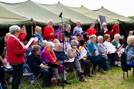 Odensekoor en IJmuider Harmonie treden samen op in Velserbeek
