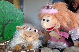 Theatervoorstelling Door en Roosje bij het Koetshuijs in Heemskerk