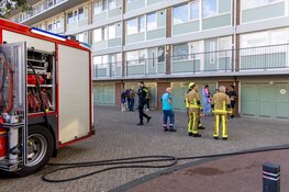 Brand in kelderbox van flat in IJmuiden