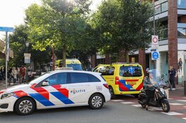 Slachtoffer naar het ziekenhuis na aanrijding met doorrijder in Beverwijk