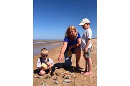 Ga mee op ontdekkingstocht op het strand van Castricum