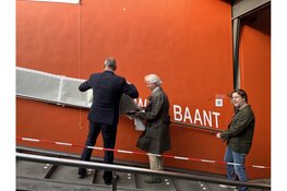 Lancering nieuwe wandeling langs literaire muurteksten