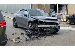 Schade na ongeval door voorrangsfout op kruising in Beverwijk