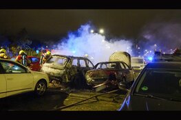 Twee personenauto's uitgebrand in Beverwijk