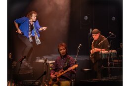 Het verhaal, de hits en de vete van de twee grootste bands ooit; The Stones vs The Beatles Battle