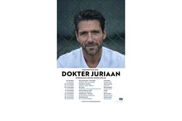 Première theatertour van Velsense arts, coach & auteur Juriaan Galavazi in IJmuiden