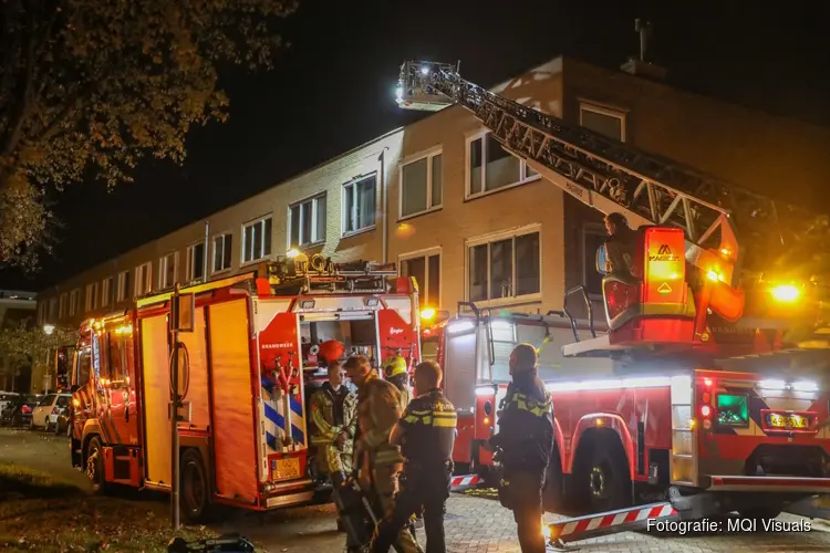 Veel rook bij brand in portiekwoning op Anthony Fokkerlaan in Haarlem