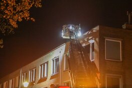 Veel rook bij brand in portiekwoning op Anthony Fokkerlaan in Haarlem