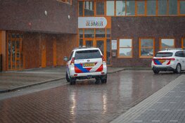 Persoon vlucht het water in na over het spoor te hebben gelopen in Heemskerk