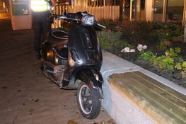 Scooterrijder gewond na val in Haarlem