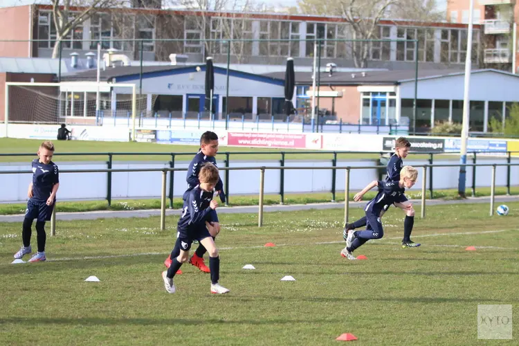 Stormvogels jeugd krijgt training van Telstar’s Plet en Overtoom!