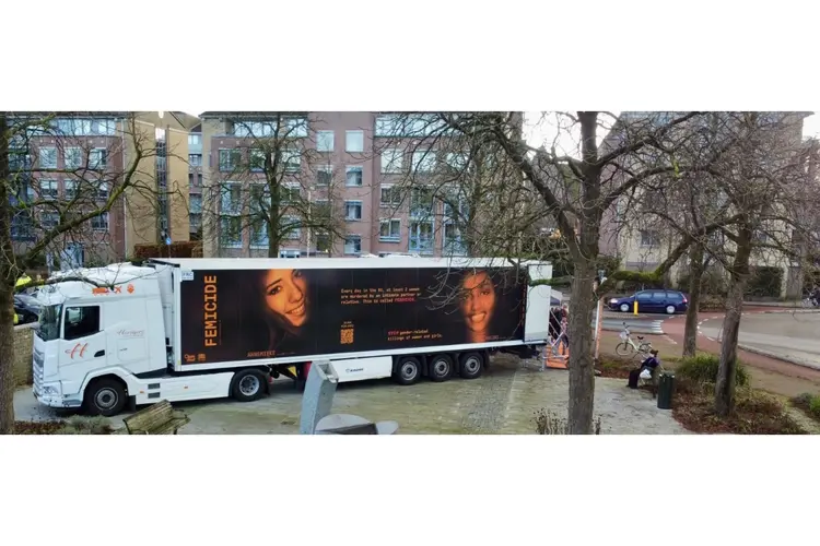 Vrachtwagenbioscoop Stationsplein laat zien hoe liefde kan omslaan in geweld