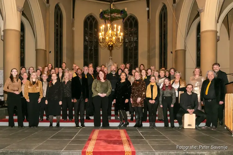 Geloof, hoop en liefde met kerstkoor A Joyful Christmas