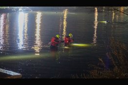 Grote zoekactie in vijver Heemskerk naar mogelijk persoon te water