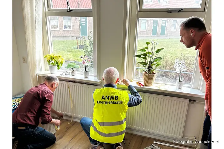 Energiek Velsen helpt huurders met energiebesparende maatregelen in samenwerking met de ANWB en Woningbedrijf Velsen