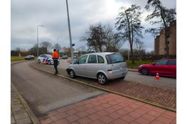 Automobilist gewond nadat deze tegen lantaarnpaal botst in Heemskerk