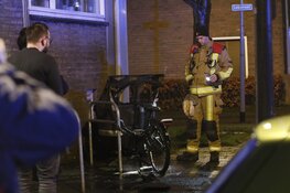 Bakfiets vliegt in brand in Beverwijk