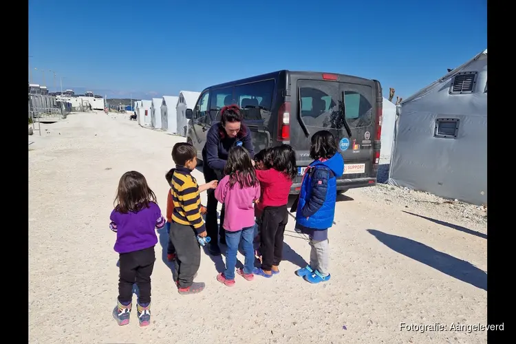 Duo lezing over de reis van vluchtelingen en hulp aan vluchtelingen op Lesbos