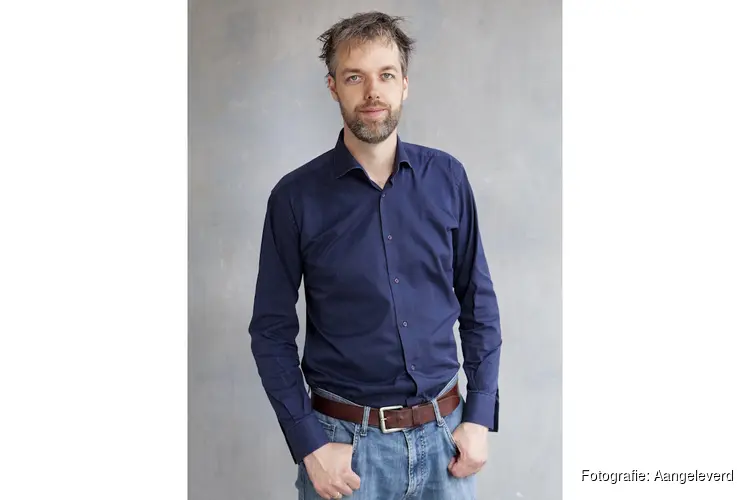 Mystery Guest onthuld: Olaf Koens tijdens de Boekenweek