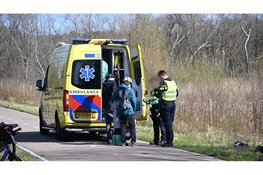 Kind naar ziekenhuis na ongeval met scooterrijder op N513