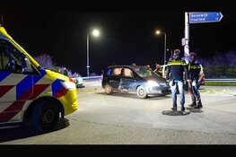 Motorrijder gewond na botsing met personenauto bij oprit A9