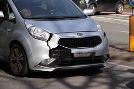 Deur uit auto na ongeval tussen twee auto’s in Heemstede
