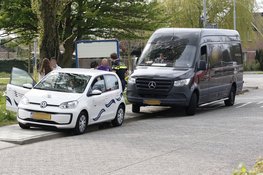 Kopstaart botsing op de Populierenlaan in Uitgeest