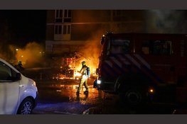 Uitslaande brand bij winkel in Beverwijk