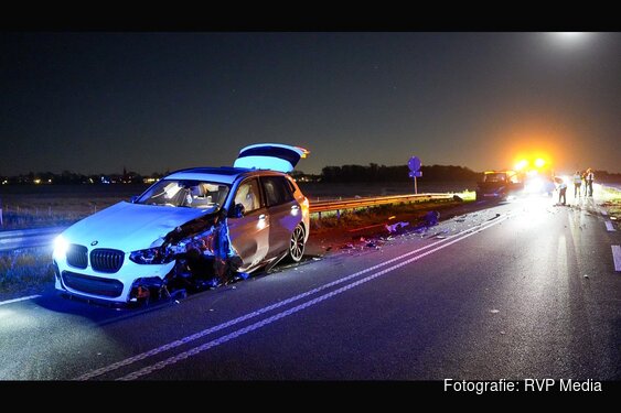 Twee gewonden na frontale botsing op N203