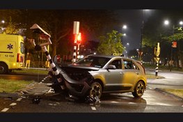 Forse schade na ongeval op kruising in Beverwijk